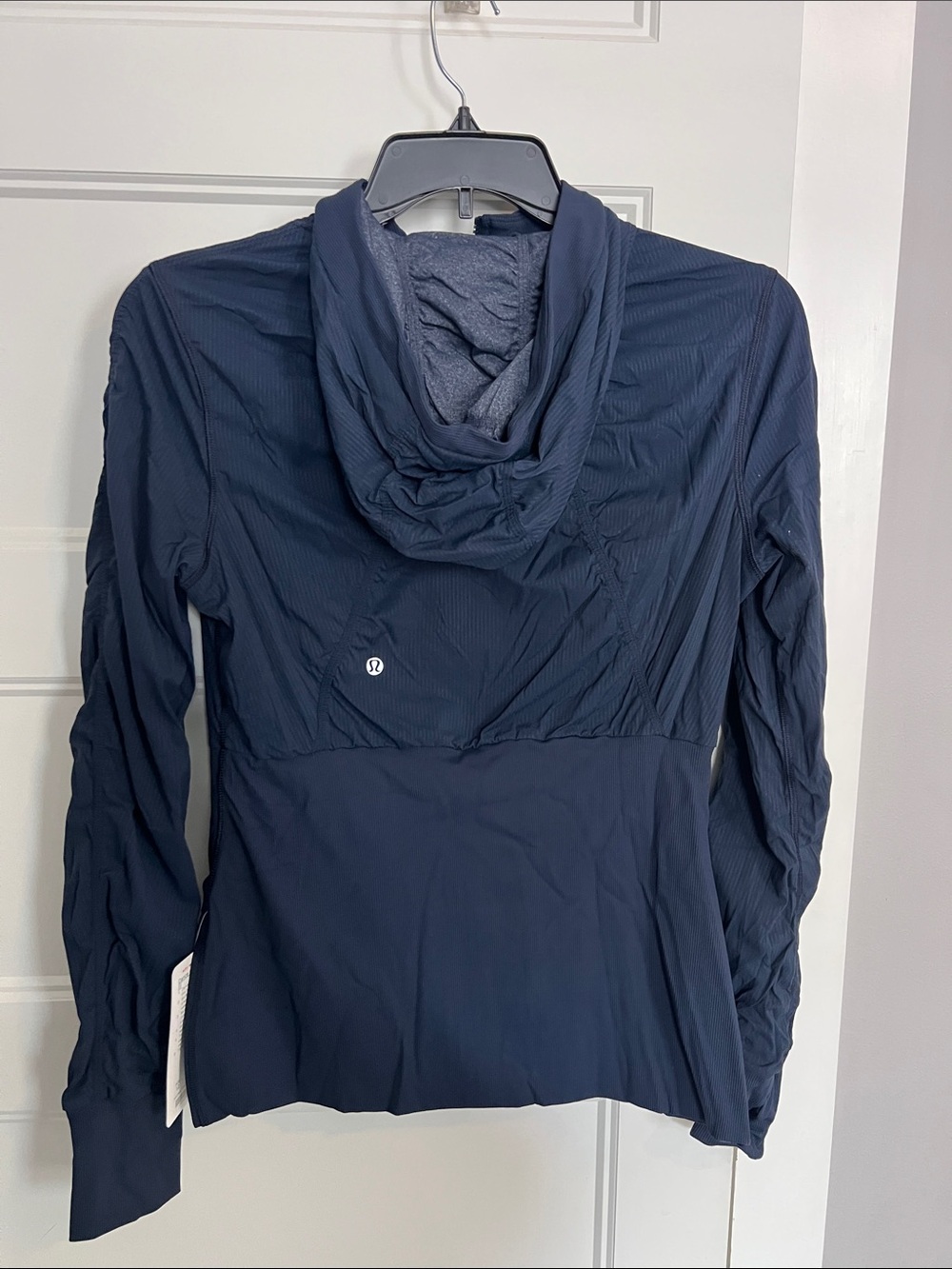 lululemon athletica Navy Hooded Lightweight Jacket with Ruched Detailing - Picture 3 of 6